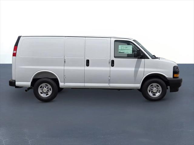 2026 Chevrolet Express Cargo Van 2500 Regular Wheelbase, WT, RWD