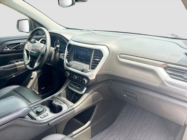 2023 GMC Acadia AWD SLT