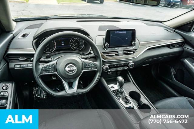 2025 Nissan Altima SV FWD