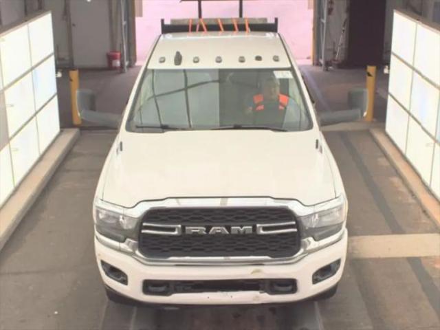 2020 Ram 3500 Tradesman/SLT/Laramie/Limited