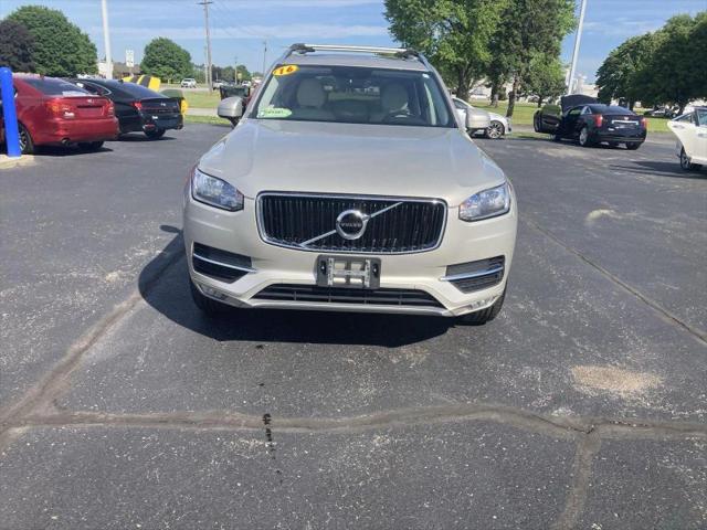 2016 Volvo XC90 T5 Momentum