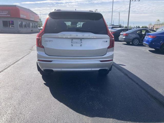 2016 Volvo XC90 T5 Momentum