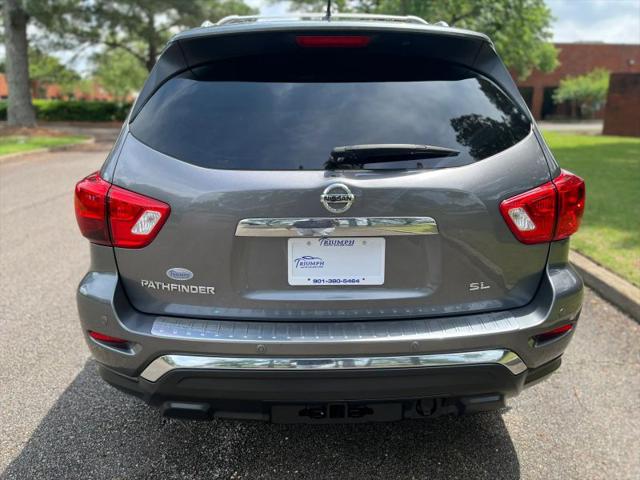 2017 Nissan Pathfinder SL