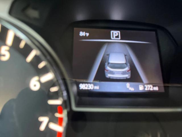 2017 Nissan Pathfinder SL
