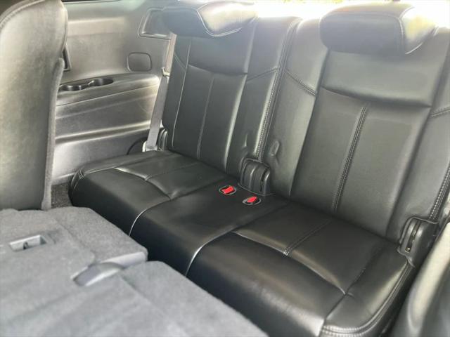 2017 Nissan Pathfinder SL