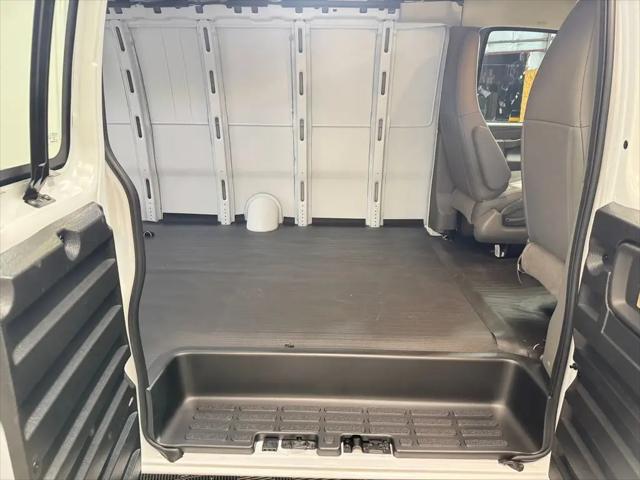 2026 Chevrolet Express Cargo Van 2500 Extended Wheelbase, WT, RWD