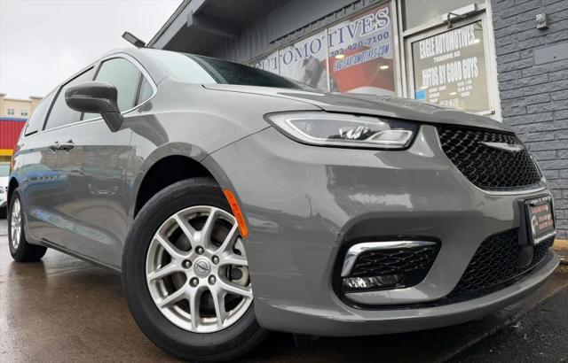 2022 Chrysler Pacifica Touring L for sale in Arlington, VA