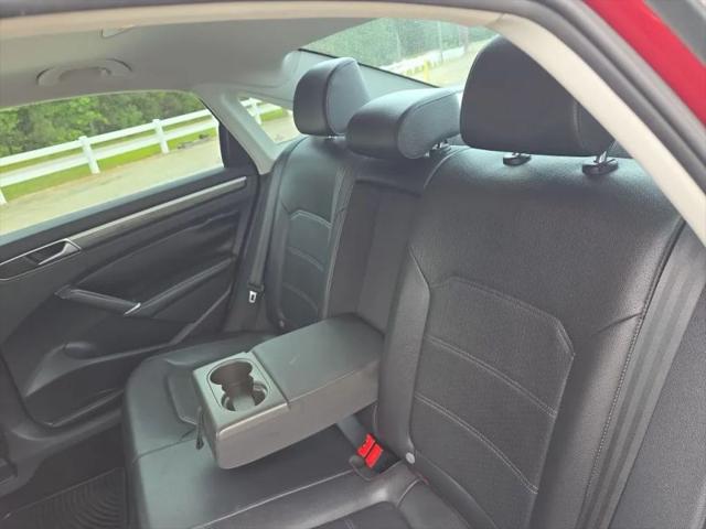 2018 Volkswagen Passat 2.0T SE