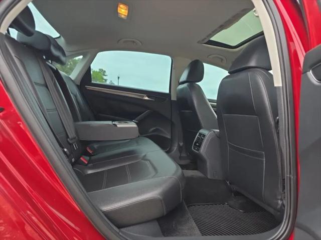 2018 Volkswagen Passat 2.0T SE