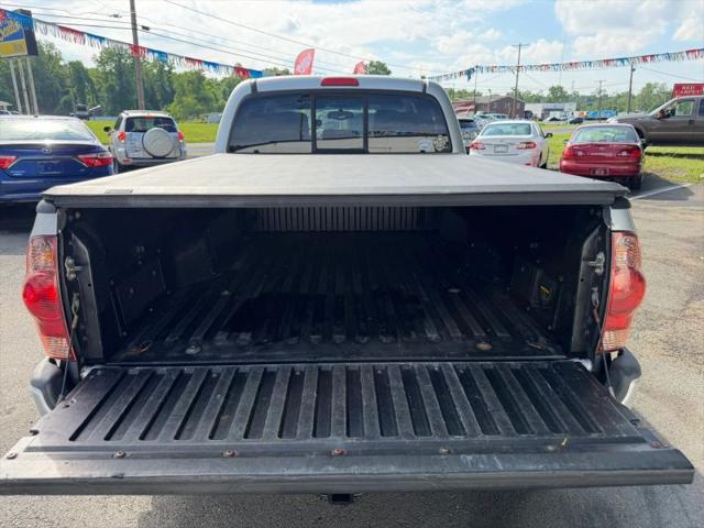 2006 Toyota Tacoma Base V6