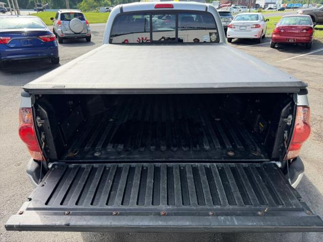 2006 Toyota Tacoma Base V6