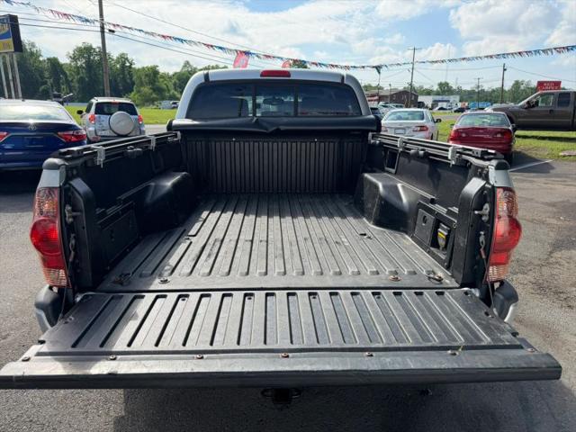 2006 Toyota Tacoma Base V6