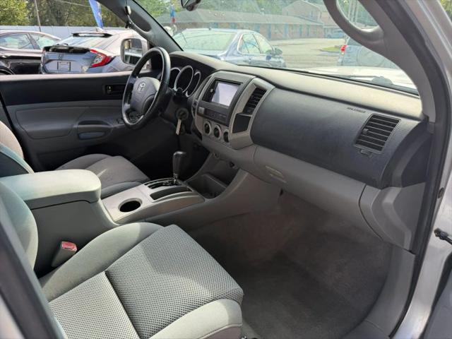 2006 Toyota Tacoma Base V6