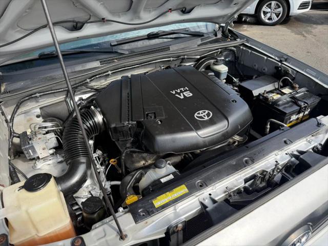 2006 Toyota Tacoma Base V6