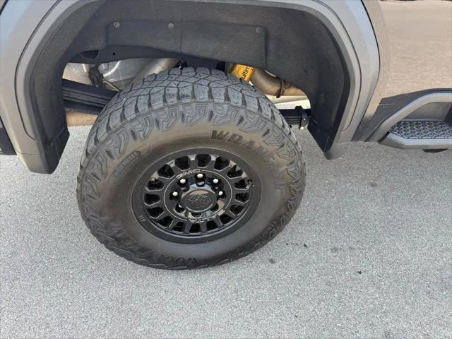 2024 GMC Sierra 2500HD 4WD Crew Cab Standard Bed AT4X