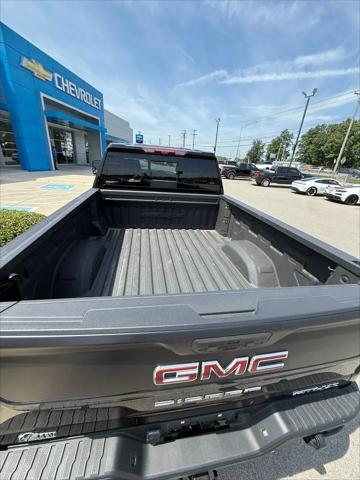 2024 GMC Sierra 2500HD 4WD Crew Cab Standard Bed AT4X