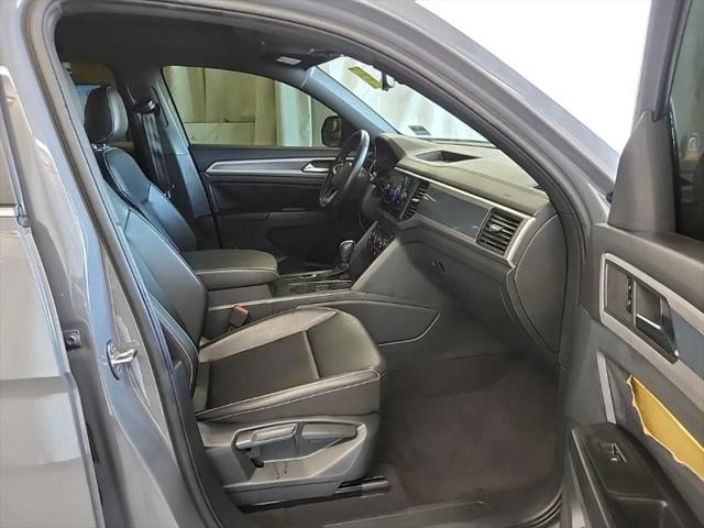 2020 Volkswagen Atlas Cross Sport 3.6L V6 SE w/Technology R-Line