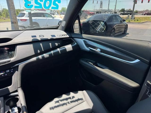 2023 Cadillac XT5 AWD Sport
