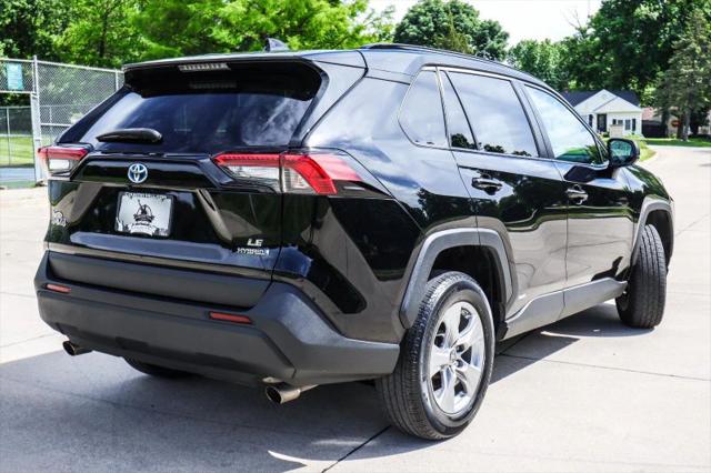 2022 Toyota RAV4 Hybrid LE