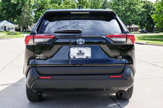 2022 Toyota RAV4 Hybrid LE