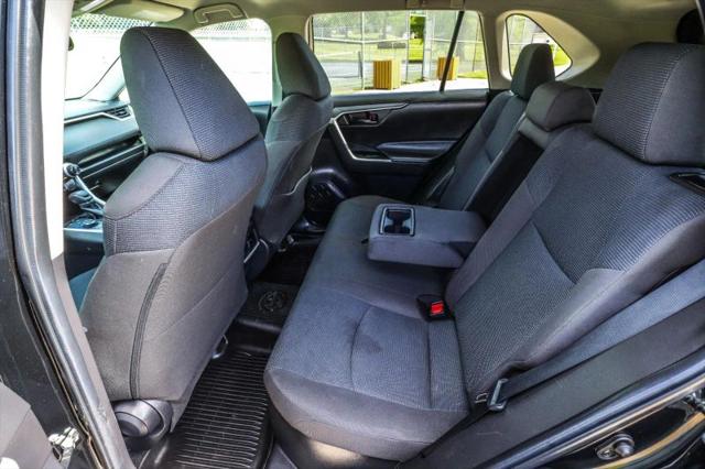 2022 Toyota RAV4 Hybrid LE
