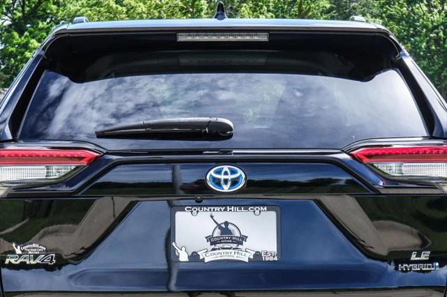 2022 Toyota RAV4 Hybrid LE