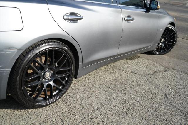 2015 INFINITI Q50 Premium