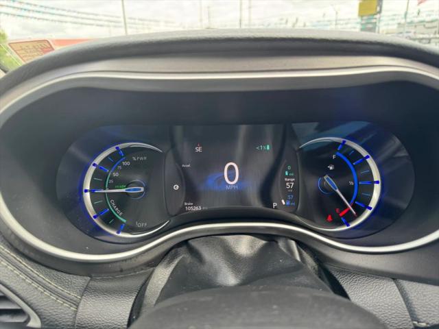 2022 Chrysler Pacifica Hybrid Touring L