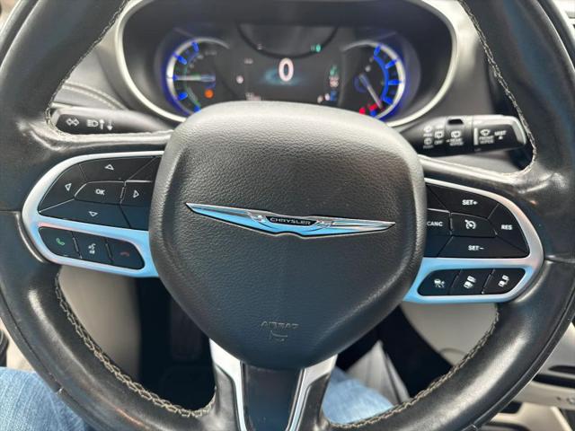 2022 Chrysler Pacifica Hybrid Touring L