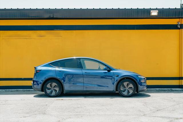 2026 Tesla Model Y Base