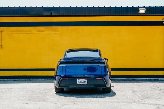 2026 Tesla Model Y Base