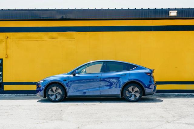 2026 Tesla Model Y Base