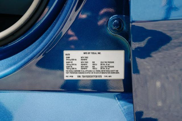 2026 Tesla Model Y Base