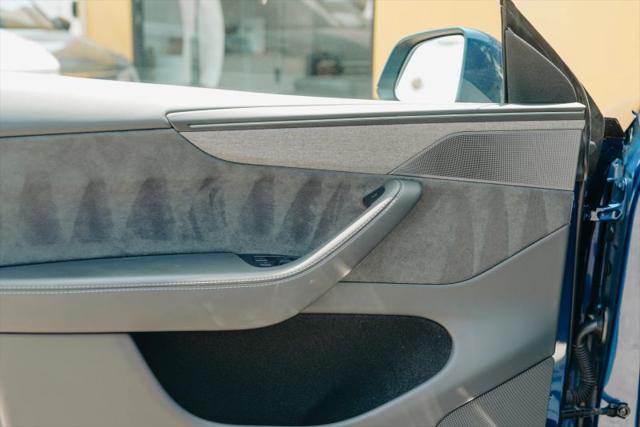 2026 Tesla Model Y Base