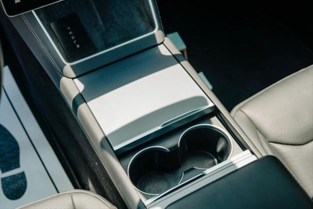 2026 Tesla Model Y Base