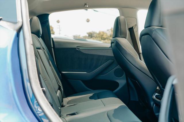 2026 Tesla Model Y Base