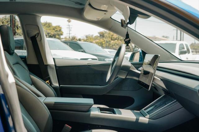 2026 Tesla Model Y Base
