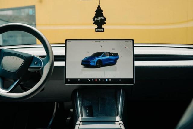 2026 Tesla Model Y Base