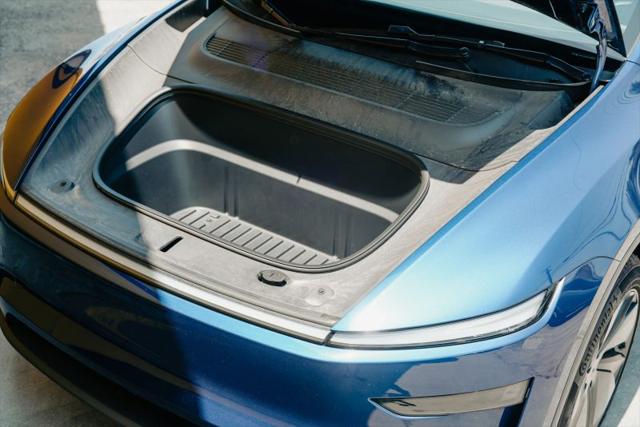 2026 Tesla Model Y Base