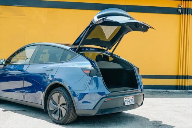 2026 Tesla Model Y Base