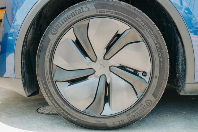 2026 Tesla Model Y Base
