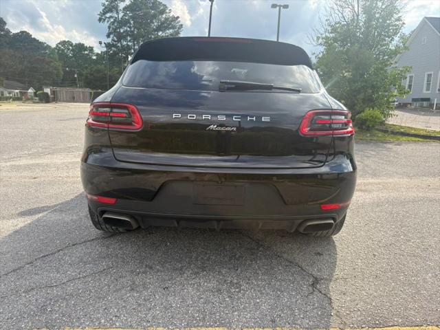 2017 Porsche Macan Base