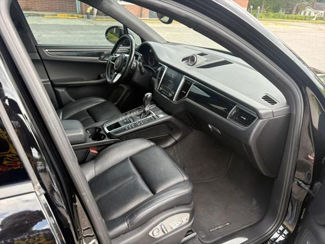 2017 Porsche Macan Base