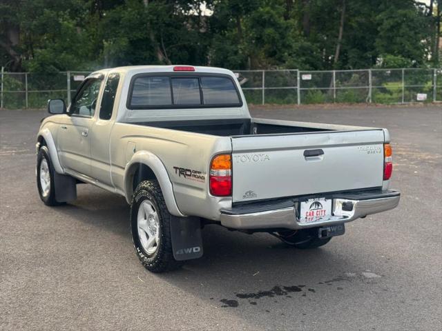 2002 Toyota Tacoma Base V6