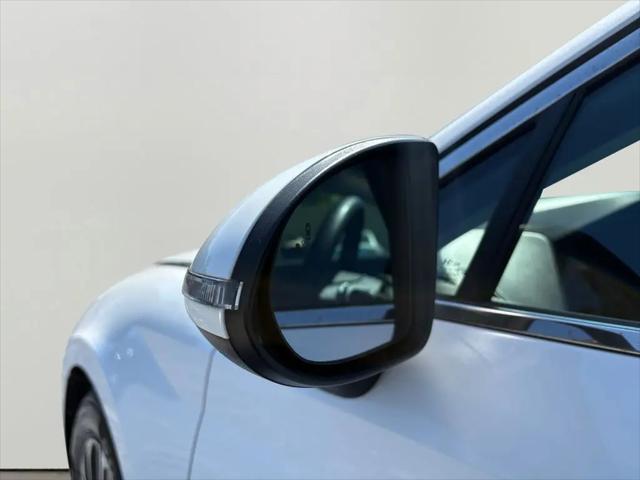 2023 Hyundai Sonata Hybrid Blue
