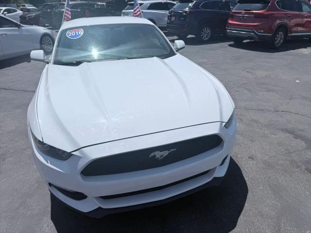 2016 Ford Mustang V6