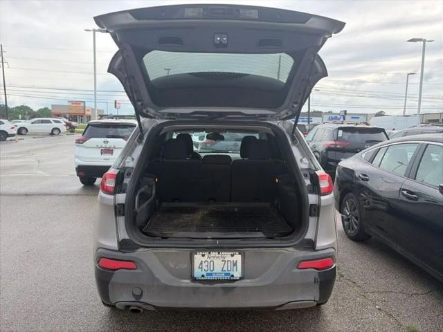 2017 Jeep Cherokee Sport FWD