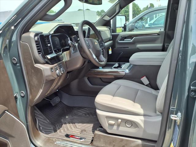 2026 Chevrolet Silverado 2500HD Crew Cab, Standard Bed, LT, 4WD