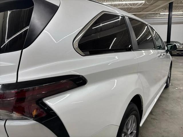 2025 Toyota Sienna XLE