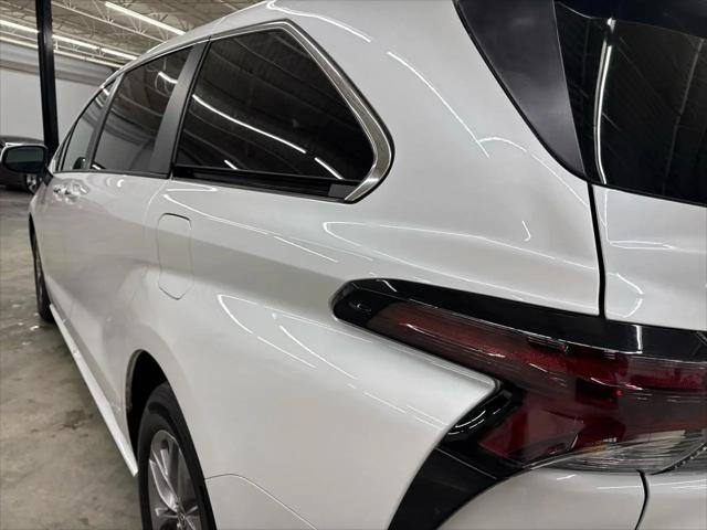 2025 Toyota Sienna XLE